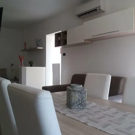 Casa Rocca Apartment *